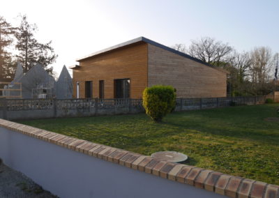 Maison écologique en bois et paille – Caden